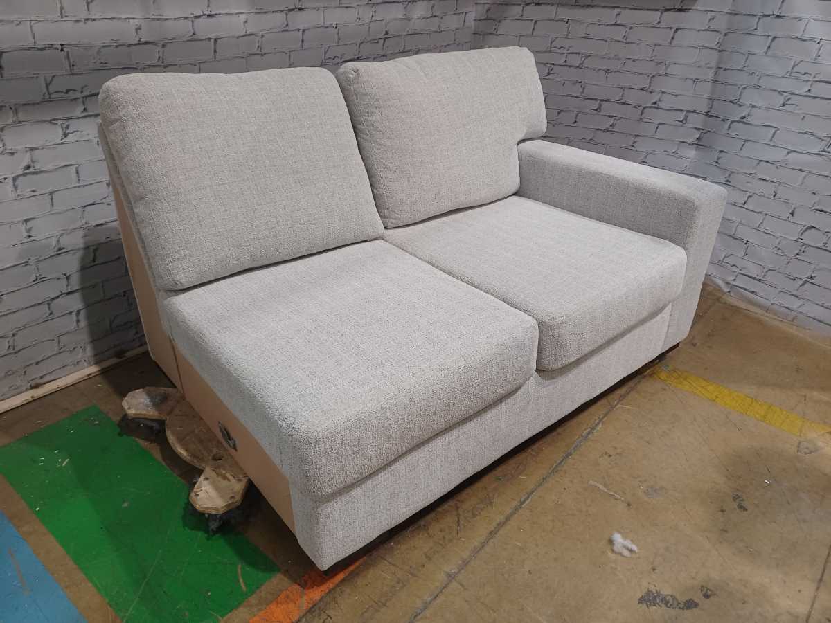Larce-Exclusive 4 Piece Sectional - Stone/Reversible - Gallery Image 19